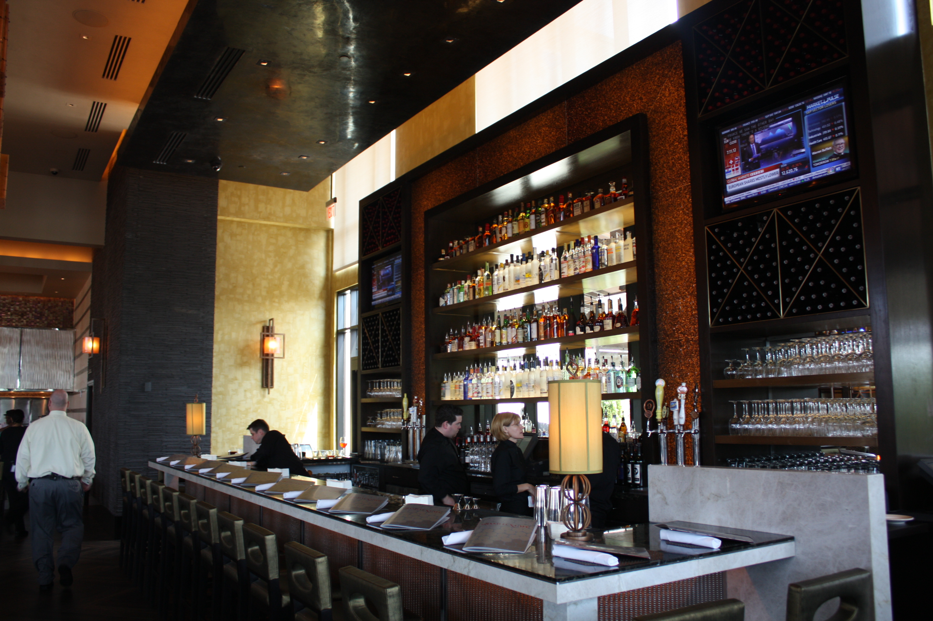 Grand Lux Cafe ribbon cutting 2